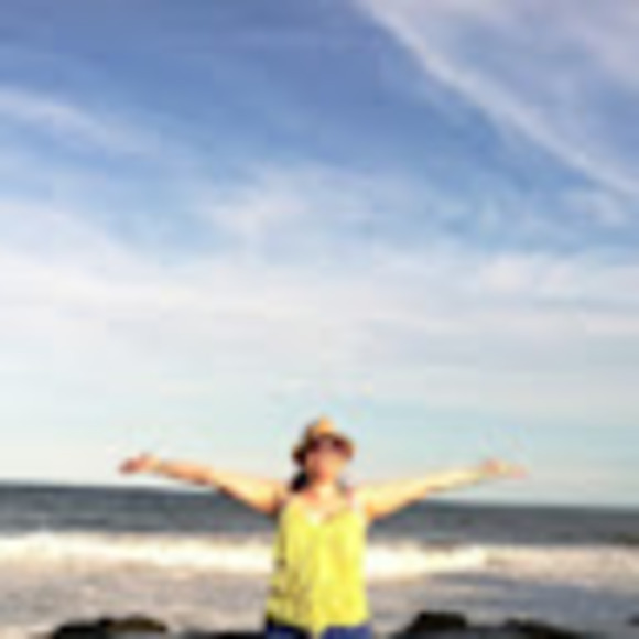 Meet your Posher, Elizabeth - Picture 1 of 1